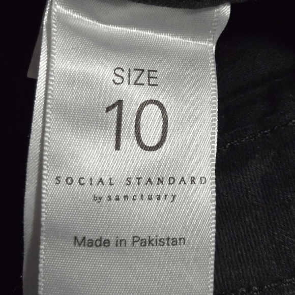 Social Standard by Sanctuary Women's Ankle Skinny Black Camo Denim Jeans Size 10 - Picture 11 of 15